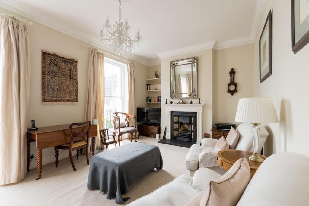 Four Bedroom Townhouse In Famous Suffolks Area Cheltenham Kültér fotó