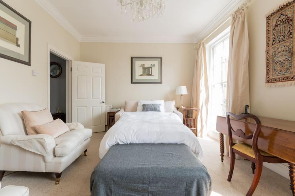 Four Bedroom Townhouse In Famous Suffolks Area Cheltenham Kültér fotó