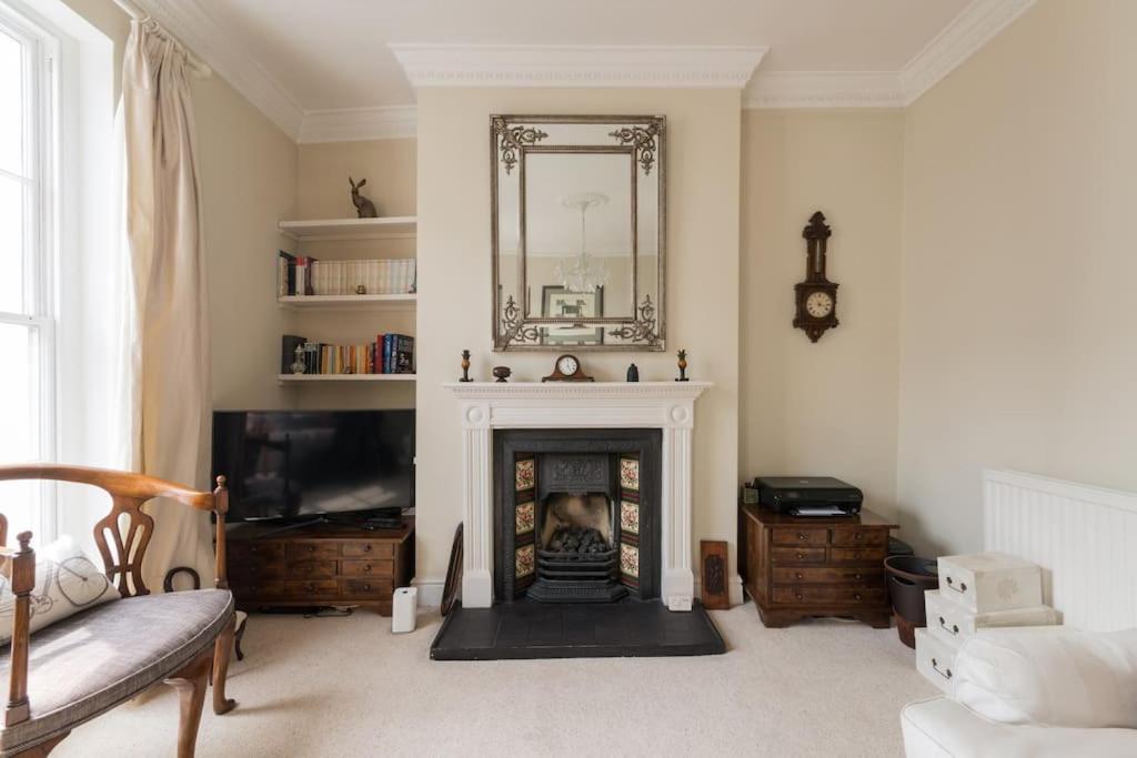Four Bedroom Townhouse In Famous Suffolks Area Cheltenham Kültér fotó