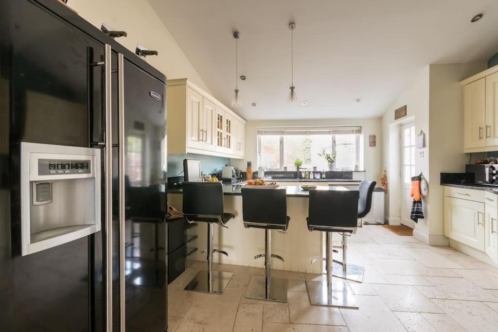 Four Bedroom Townhouse In Famous Suffolks Area Cheltenham Kültér fotó